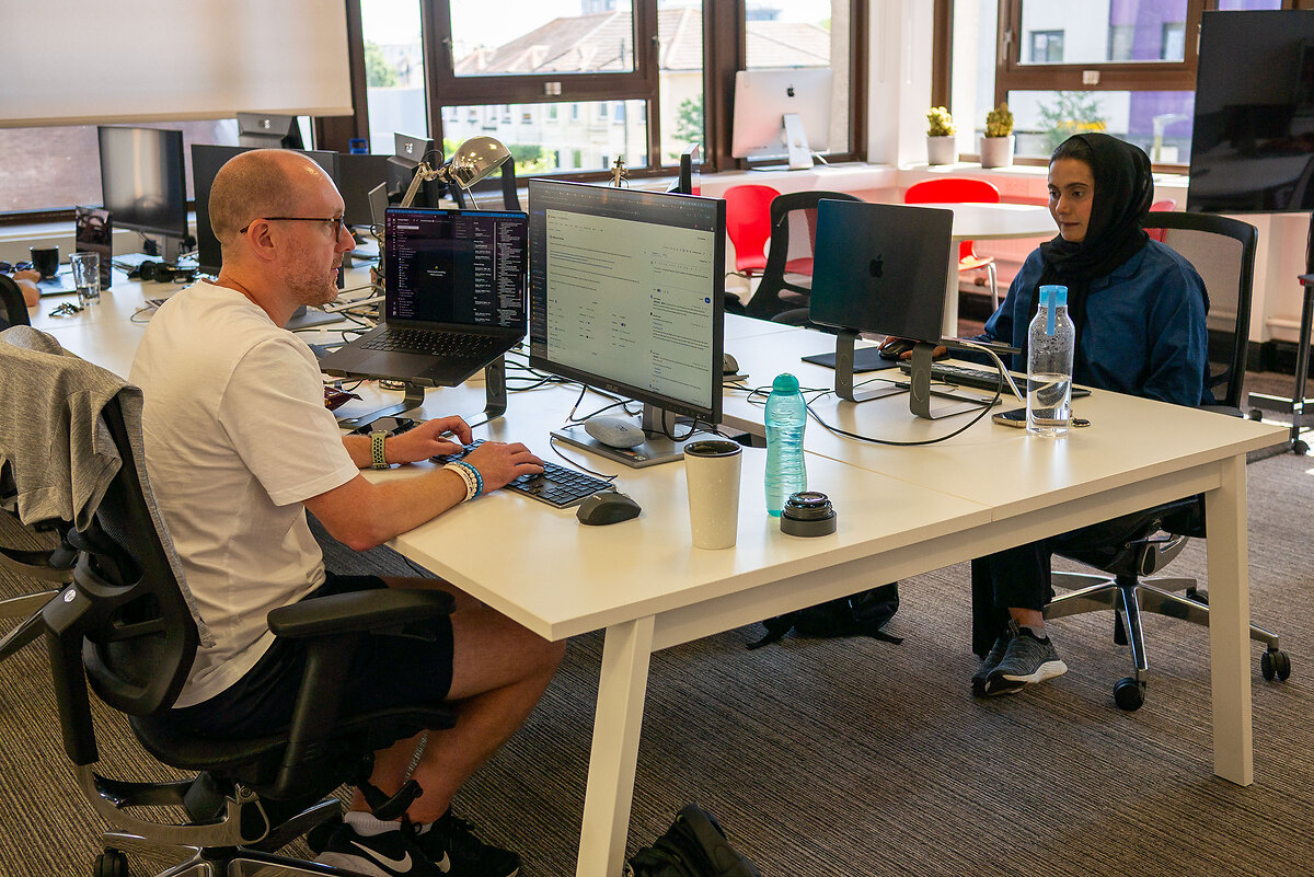 Project Manager and SEO Expert at work