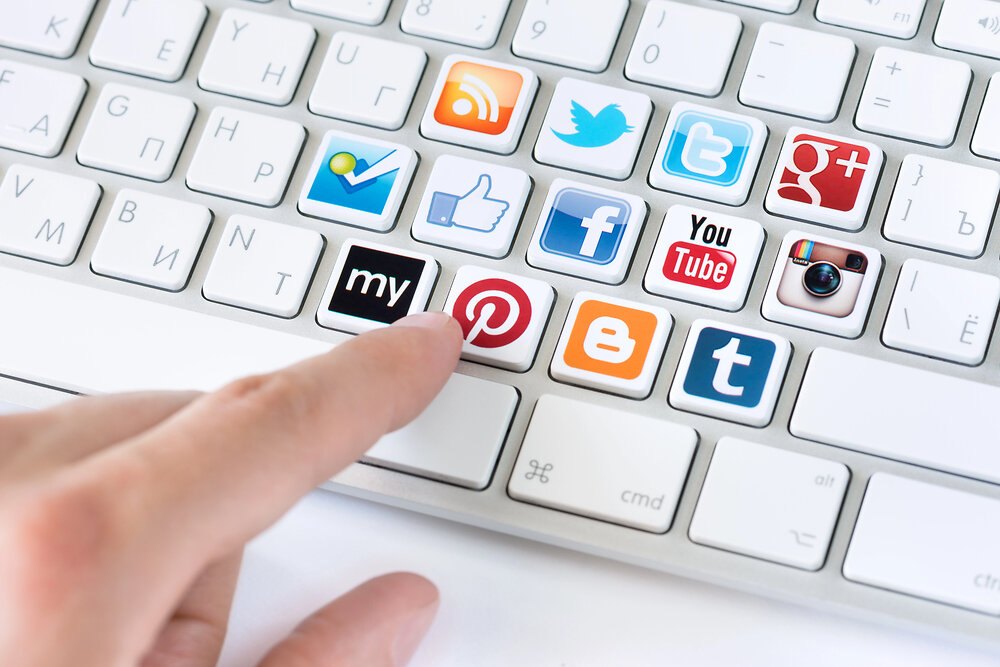 Social media icons buttons on keyboard
